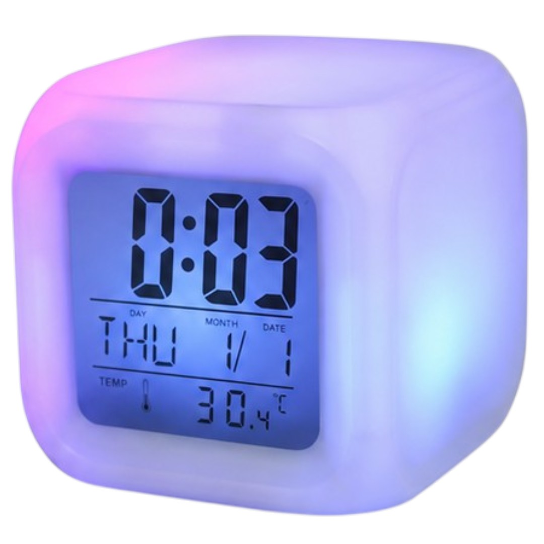 Reloj Alarma Despertador De Mesa Digital Luz Rgb 8x8x8cm